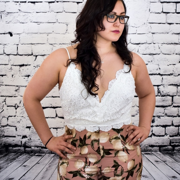 CARMEN LACE FLORAL JUMPSUIT - Picture 6 of 8